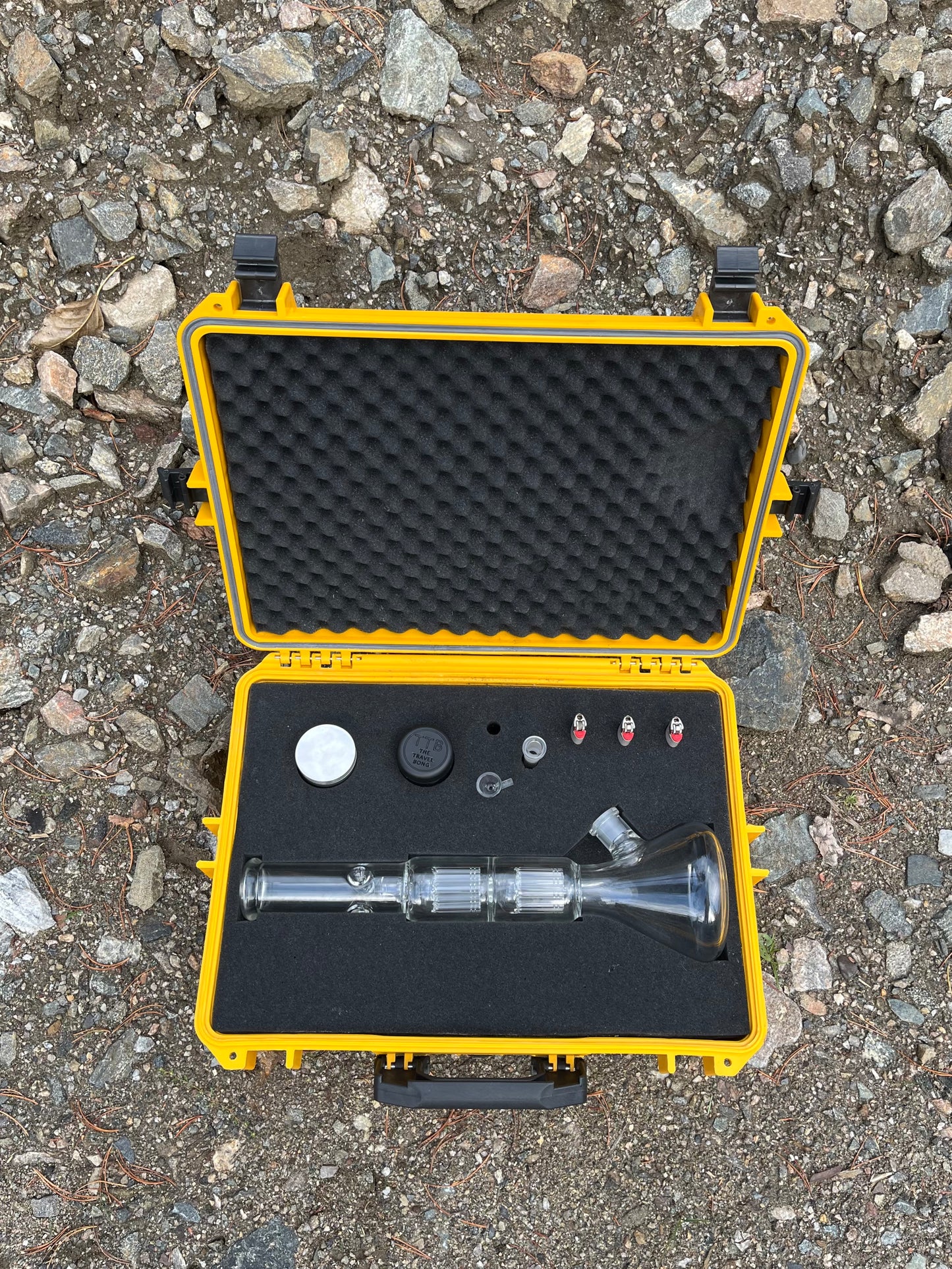 The Travel Bong 18 Inch Essentials Case